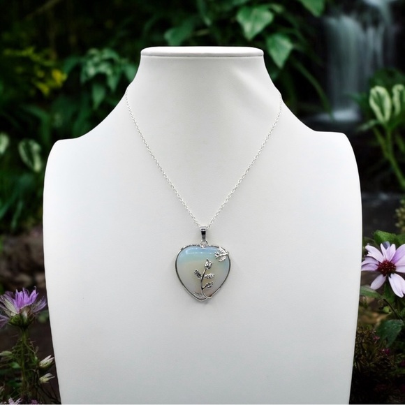MOONSTONE ROSE HEART NECKLACE (S925) - Picture 1 of 8